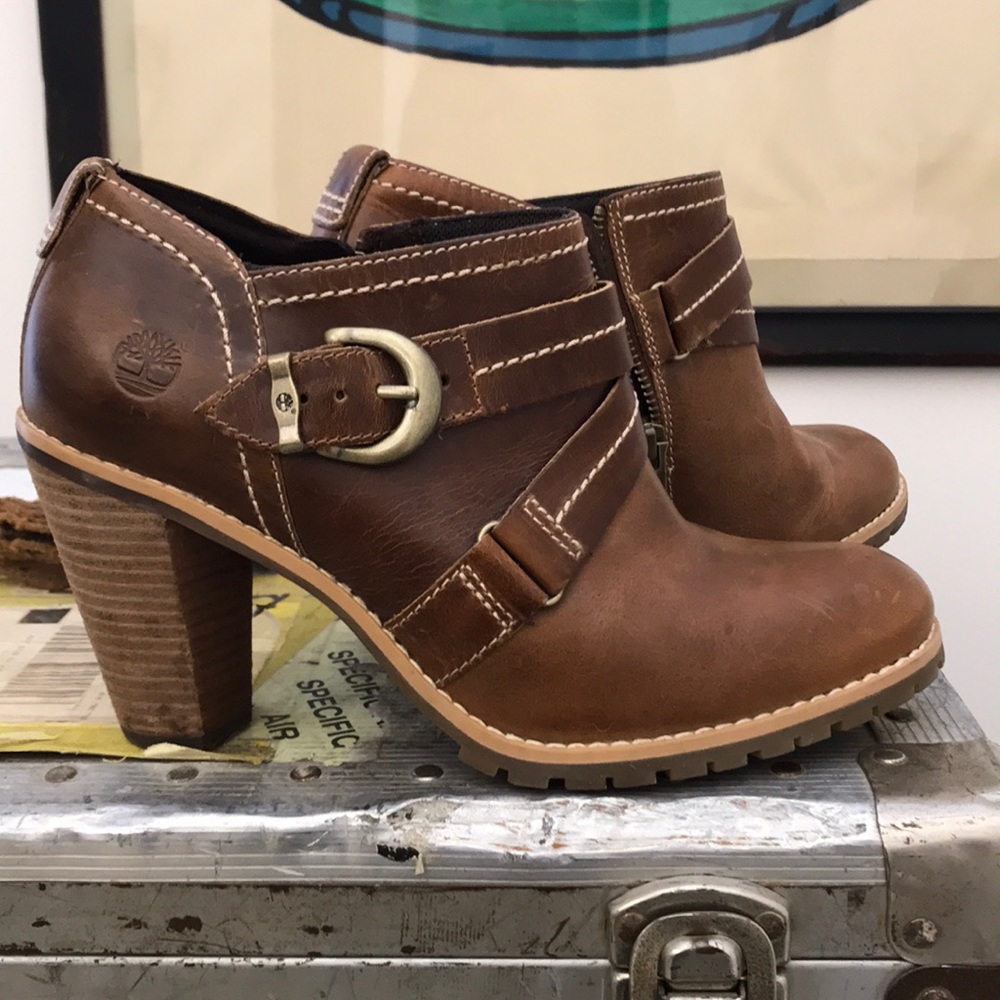 Timberland women’s 8 brown leather bootie